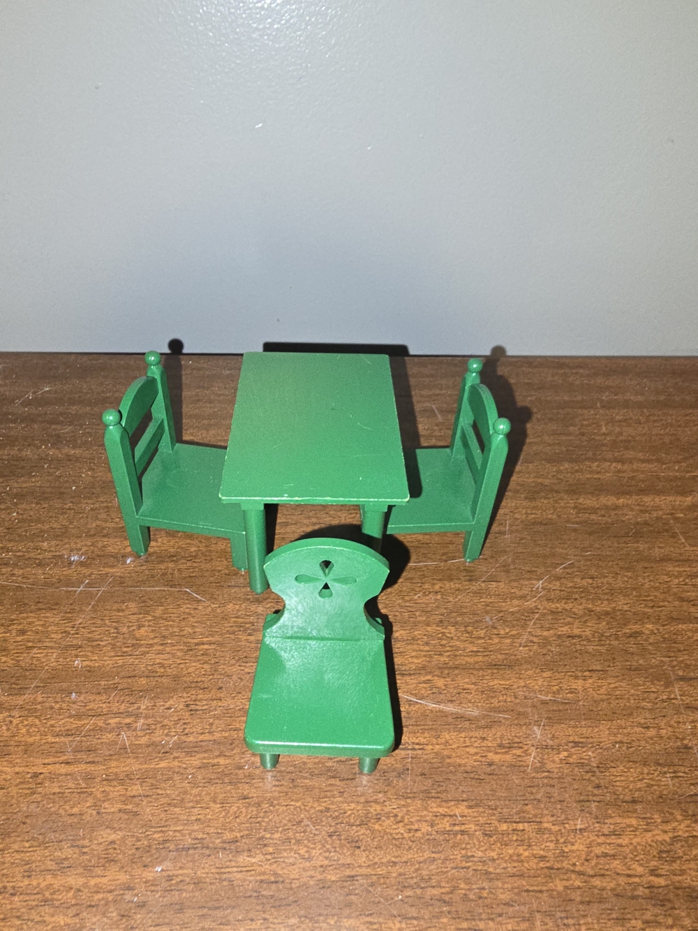 Sylvanian Families Green Table & Chairs